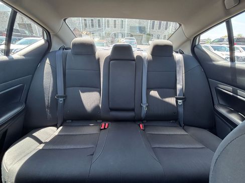 Used 2025 Nissan Altima 2.5 SV FWD image 38