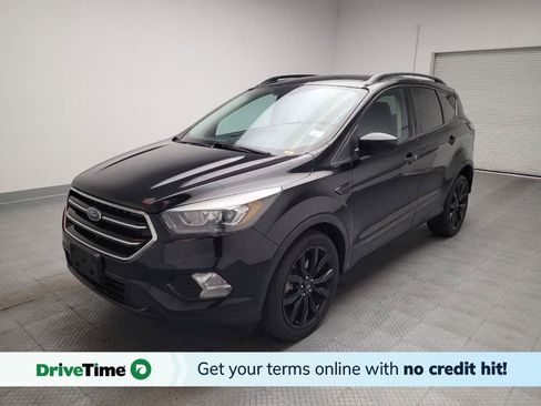 Used 2017 Ford Escape SE w/ Equipment Group 201A FWD image 1