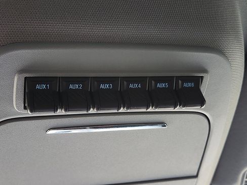 Used 2024 Ford F350 Lariat w/ Lariat Ultimate Package AWD/4WD image 17
