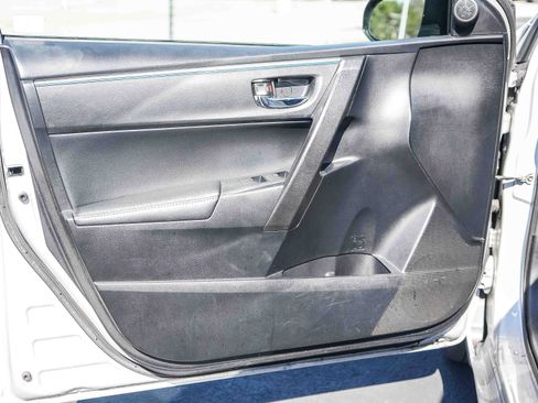 Used 2015 Toyota Corolla S image 22