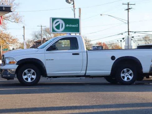 Used 2009 Dodge Ram 1500 Truck SLT image 3