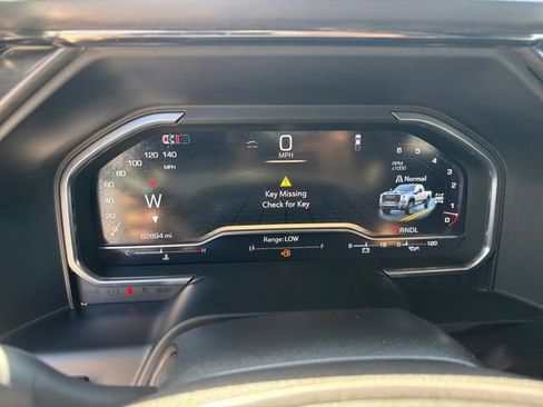 Used 2024 GMC Sierra 2500 AT4 w/ AT4 Premium Plus Package AWD/4WD image 9