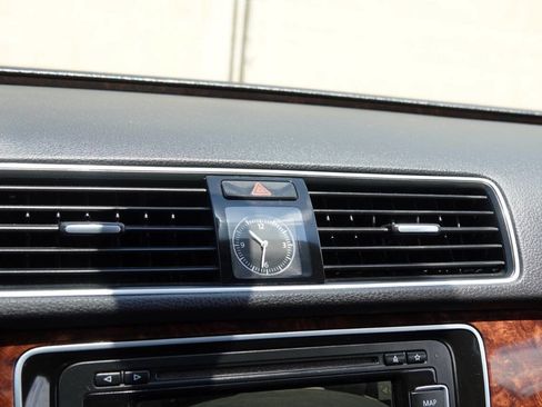 Used 2013 Volkswagen Passat TDI SEL Premium image 77