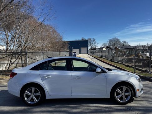 Used 2015 Chevrolet Cruze LT image 3