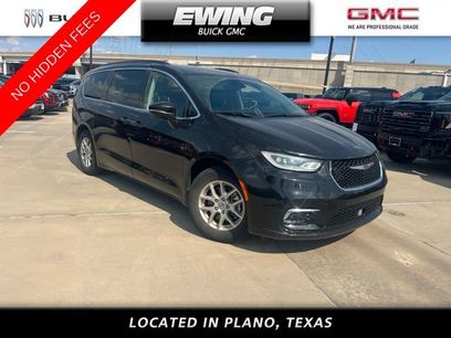 Used 2022 Chrysler Pacifica Touring-L