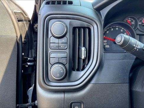 Used 2024 Chevrolet Silverado 1500 Custom w/ Turbomax Blackout Package image 32