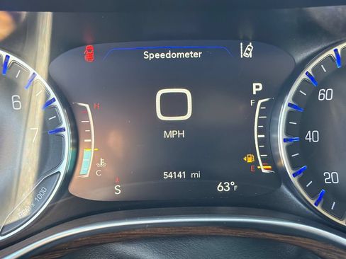 Used 2021 Chrysler Pacifica Limited w/ Premium & Safety Sphere Group AWD/4WD image 16