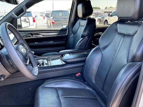 Used 2022 Jeep Wagoneer Series II image 18