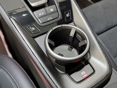 Certified 2025 Porsche 911 Carrera GTS image 32