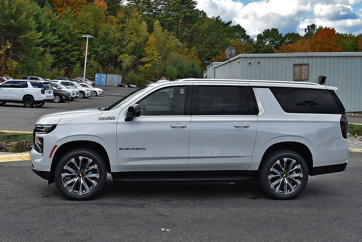 New 2027 Chevrolet Suburban High Country w/ Sun And Tow Package AWD/4WD image 4