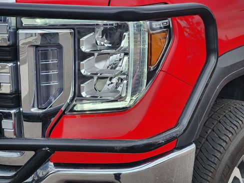 Used 2022 GMC Sierra 2500 SLT w/ SLT Convenience Package AWD/4WD image 8