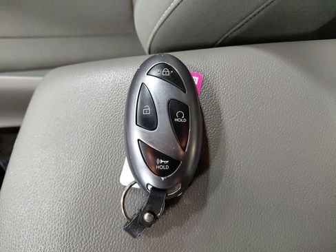 Used 2025 Hyundai Elantra SEL FWD image 27