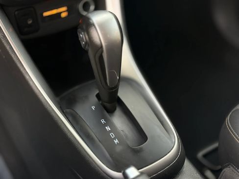 Used 2019 Chevrolet Trax LT w/ LT Convenience Package AWD/4WD image 26
