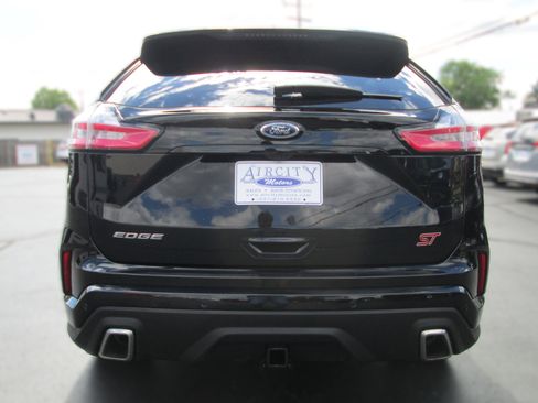 Used 2019 Ford Edge ST w/ Equipment Group 401A AWD/4WD image 8