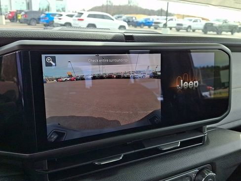 New 2026 Jeep Gladiator Sport AWD/4WD image 4