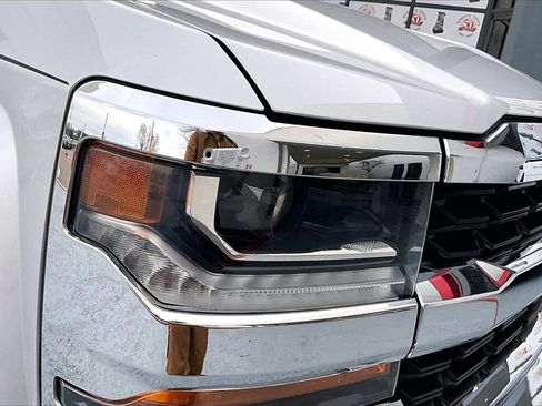 Used 2017 Chevrolet Silverado 1500 LT w/ All Star Edition image 31