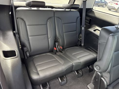 Used 2019 GMC Acadia SLT FWD image 31