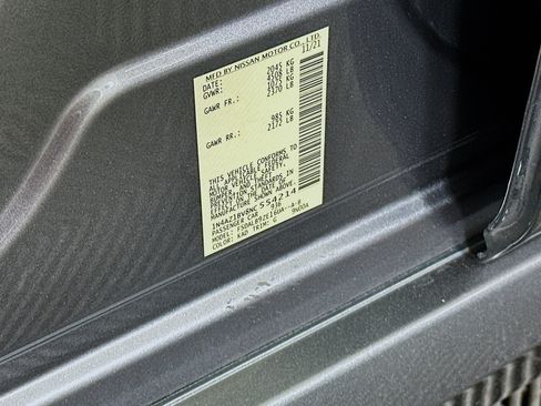 Used 2022 Nissan Leaf S FWD image 12