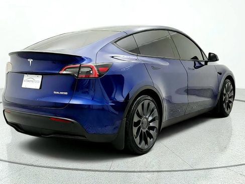 Used 2024 Tesla Model Y Performance AWD/4WD image 5