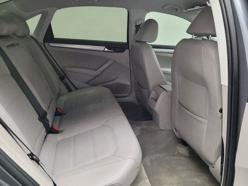 Used 2015 Volkswagen Passat 1.8T Limited Edition FWD image 19