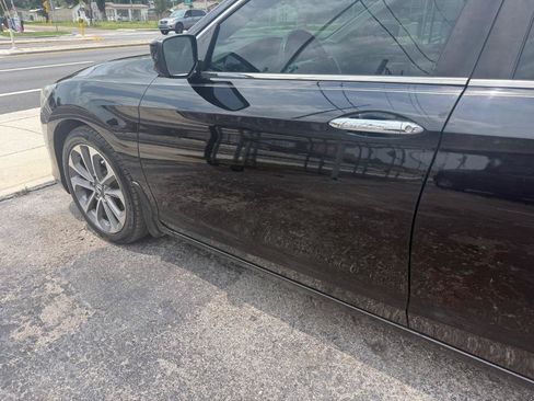 Used 2013 Honda Accord Sport image 4
