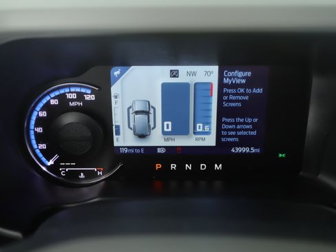 Used 2022 Ford Bronco Badlands image 17