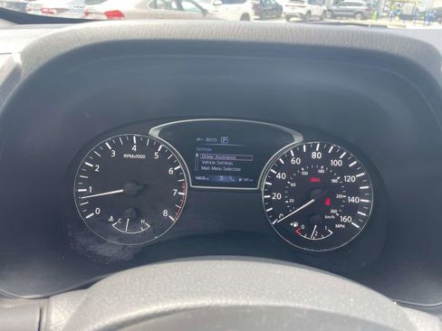 Used 2020 Nissan Pathfinder SL image 18