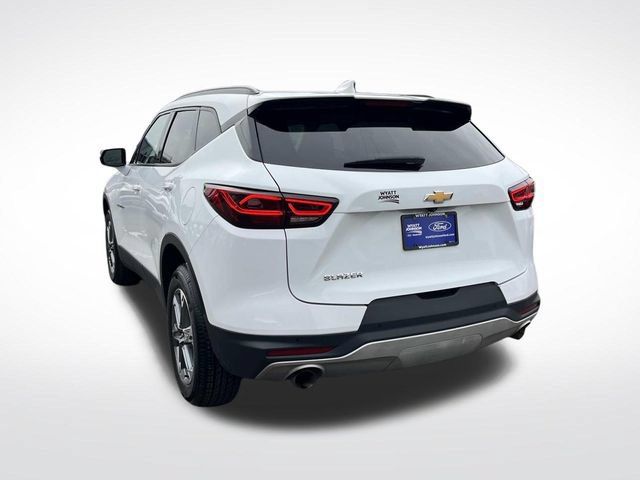 Used 2024 Chevrolet Blazer LT FWD image 6
