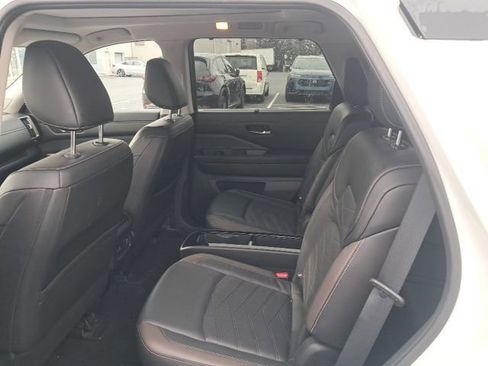 Certified 2023 Nissan Pathfinder Platinum image 20