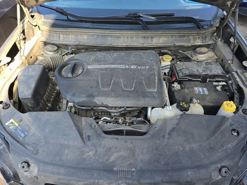 Used 2019 Jeep Cherokee Latitude w/ Popular Appearance Group image 15