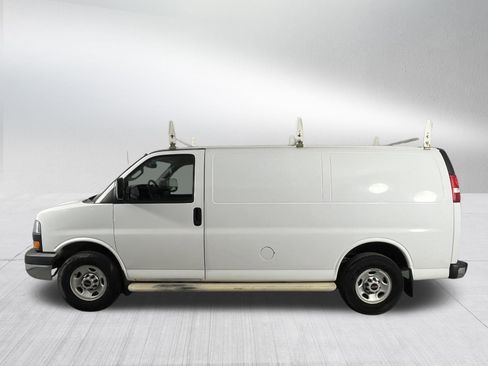 Used 2016 GMC Savana 2500 image 4