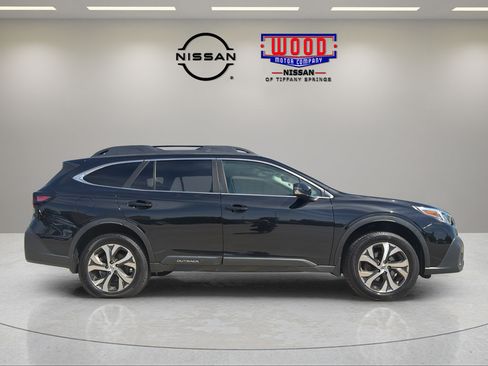 Used 2022 Subaru Outback Limited AWD/4WD image 2