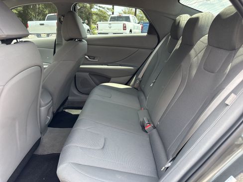 Certified 2026 Hyundai Elantra SE FWD image 13