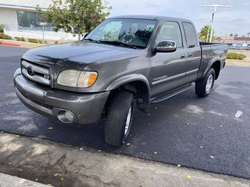 Used 2004 Toyota Tundra SR5 w/ TRD Off-Road Pkg AWD/4WD image 4