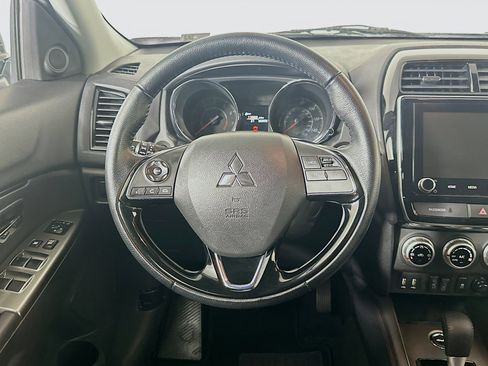 Used 2024 Mitsubishi Outlander Sport SE image 18