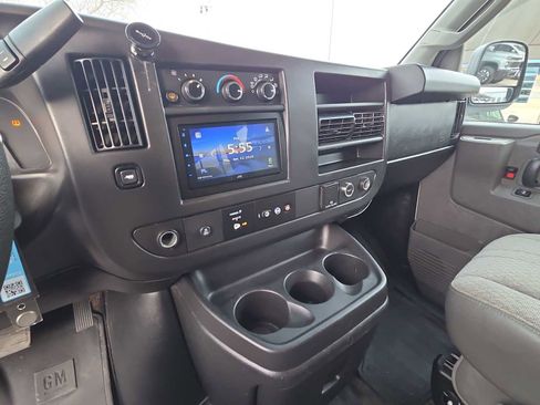 Used 2017 Chevrolet Express 3500 LT w/ LT Preferred Equipment Group image 21