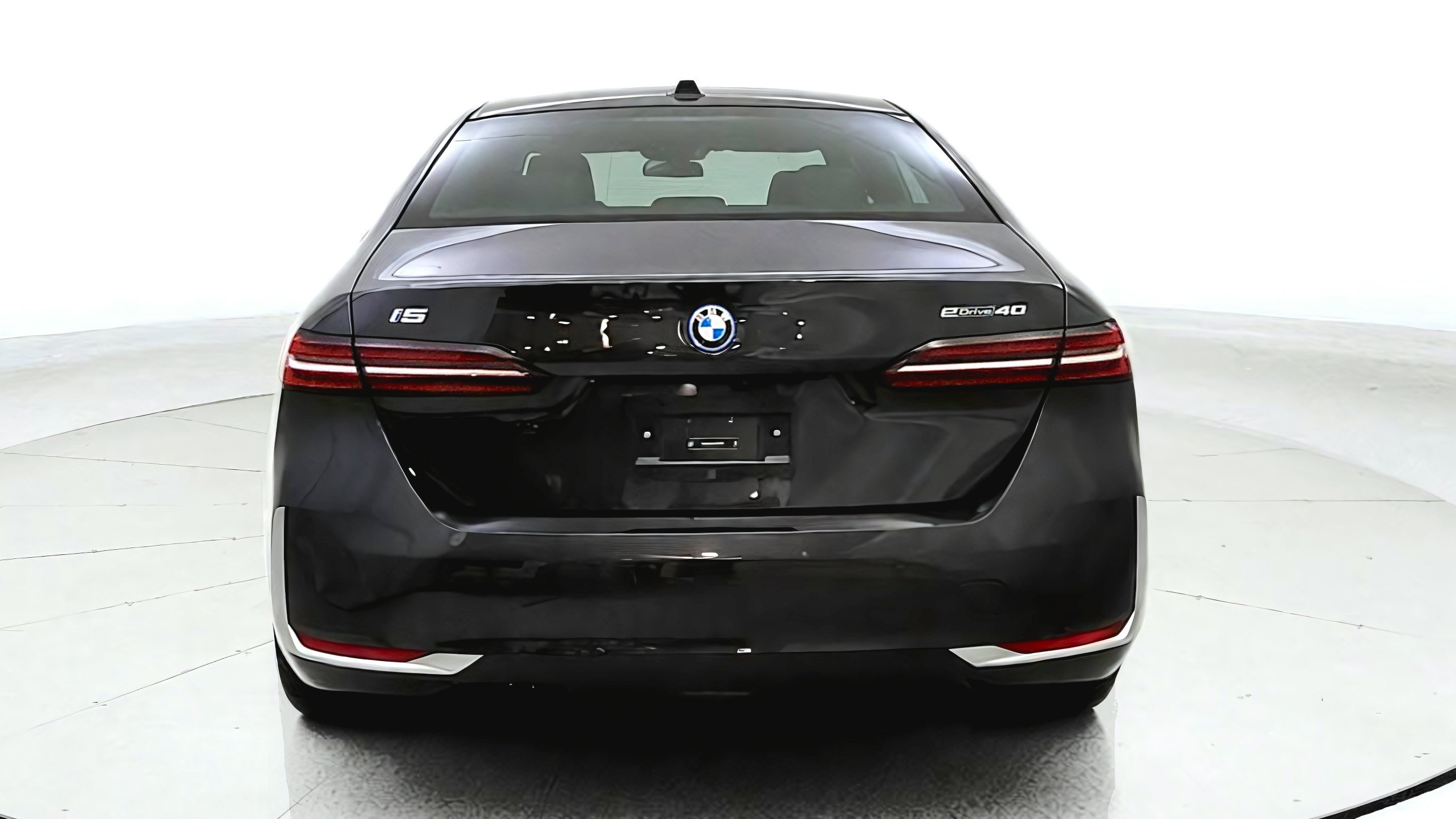 Used 2024 BMW i5 eDrive40i RWD image 6
