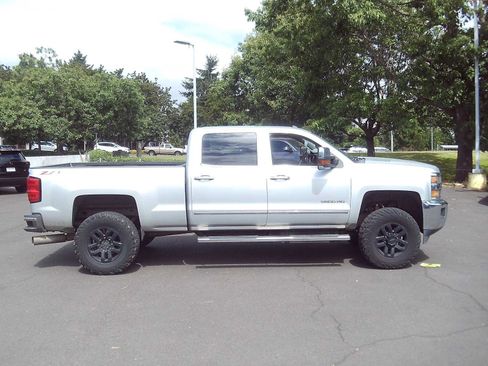 Used 2015 Chevrolet Silverado 2500 LTZ w/ Duramax Plus Package AWD/4WD image 6
