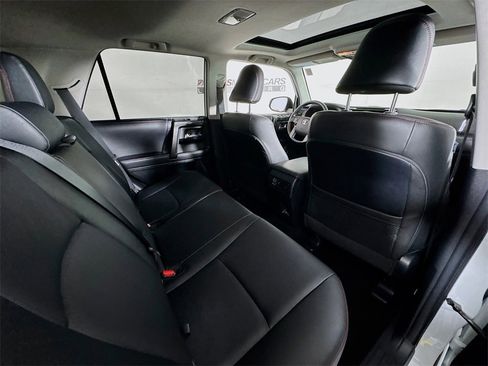 Used 2024 Toyota 4Runner TRD Off-Road Premium w/ Off Road Premium Plus Package image 27