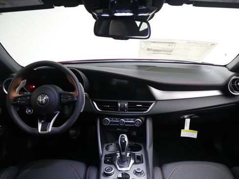New 2025 Alfa Romeo Giulia AWD w/ Driving Assist Package image 22