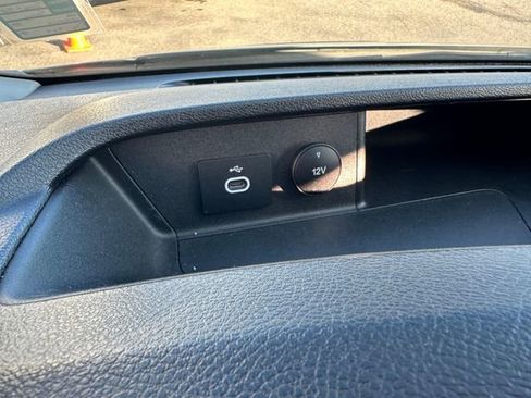 Used 2022 Ford Transit 350 XLT image 23