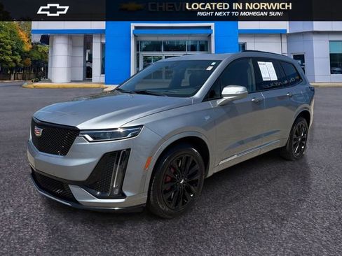 Certified 2025 Cadillac XT6 Sport w/ Technology Package AWD/4WD image 1