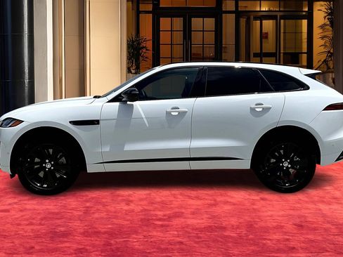 New 2026 Jaguar F-PACE R-Dynamic S image 3