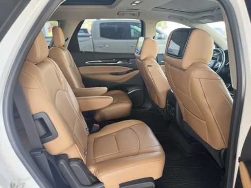 Used 2018 Buick Enclave Premium w/ Experience Buick Package AWD/4WD image 6