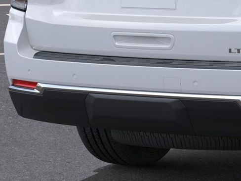 New 2026 Chevrolet Suburban LT w/ Comfort Package image 14