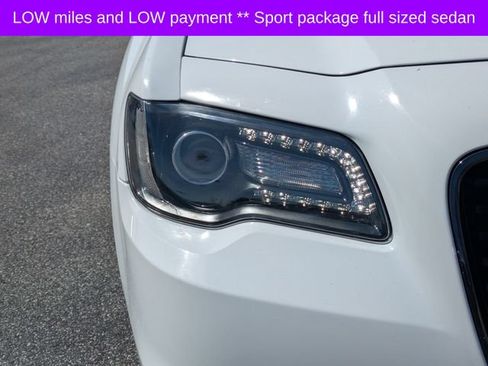 Used 2018 Chrysler 300 Touring w/ Sport Appearance Package RWD image 10