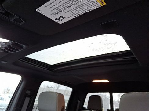 Certified 2024 Chevrolet Colorado ZR2 w/ Safety Package image 17