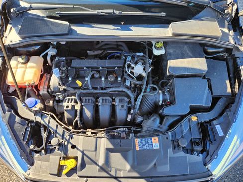 Used 2017 Ford Focus SE image 24