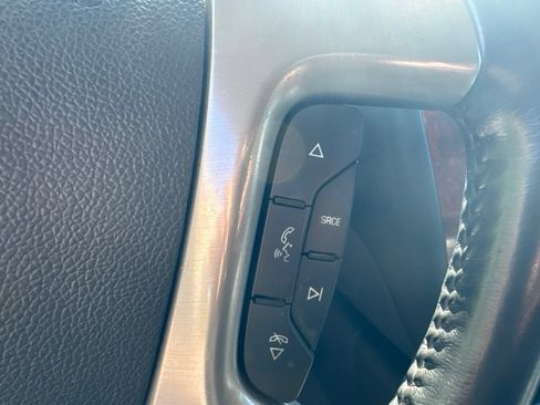 Used 2014 Chevrolet Tahoe LT RWD image 16