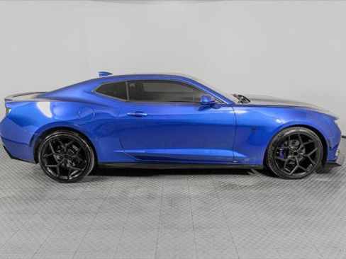 Used 2016 Chevrolet Camaro LT w/ RS Package image 11